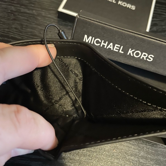 Michael Kors Andy Slim Bifold Men’s Wallet NWT - Picture 6 of 8